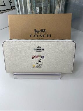 Coach White Pebbled Leather Zip Wallet with Snoopy and Woodstock Graphic
